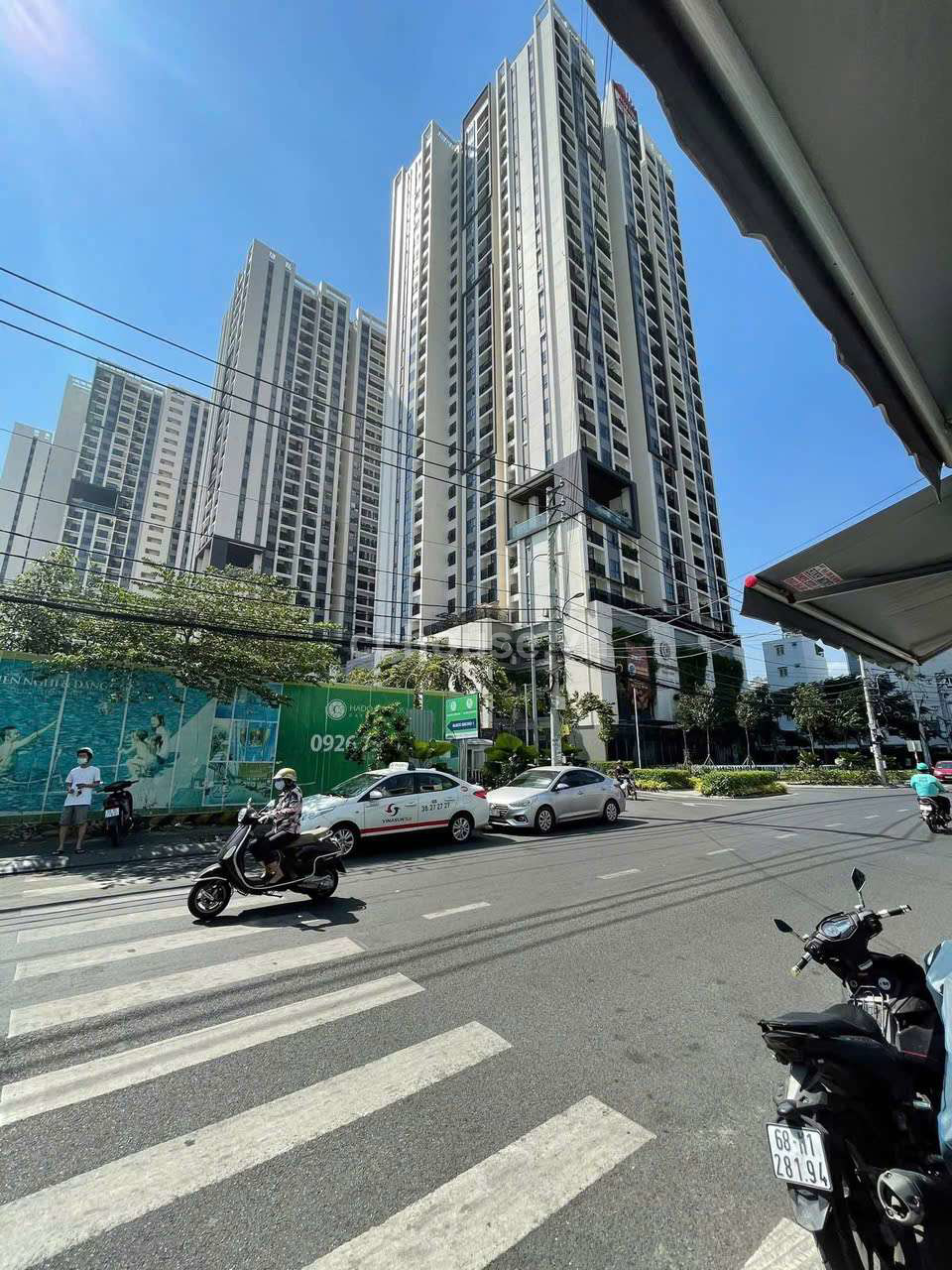 NHÀ HẺM XE HƠI CÁCH MẠNG THÁNG TÁM P12 QUẬN 10 (NGAY HÀ ĐÔ) - 8Mx15M - 4 TẦNG 