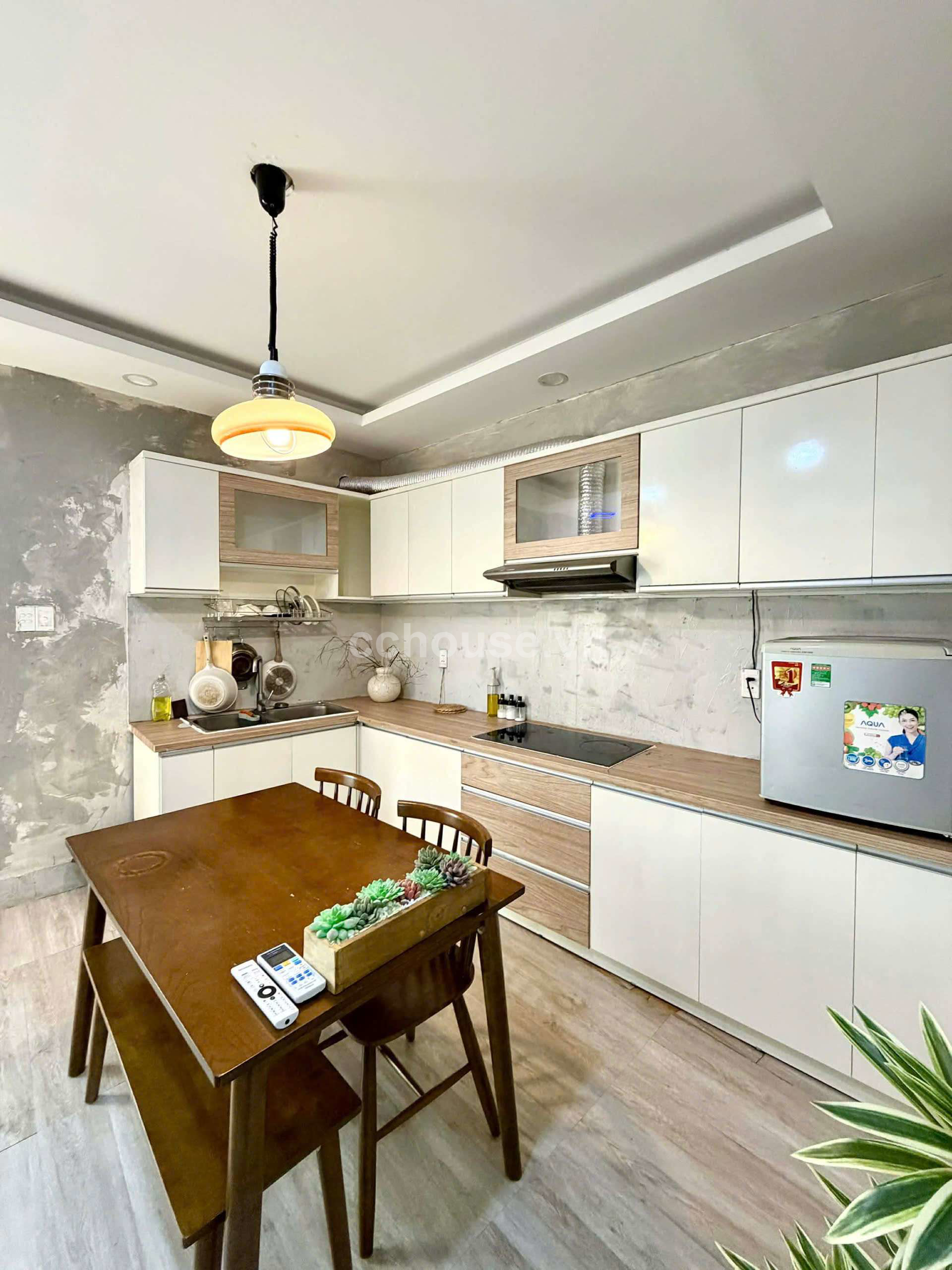 Bán nhà căn góc HXH Phùng Văn Cung, P.Cầu Kiệu. DT 5x9m, 5 tầng