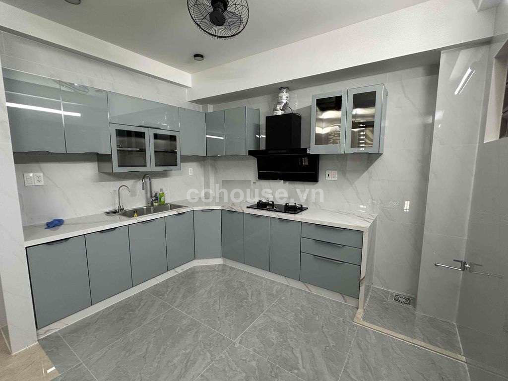 Cho thuê nhà MT Bình Thới, P.Bình Thới. DT 3.8x12m, 5 tầng