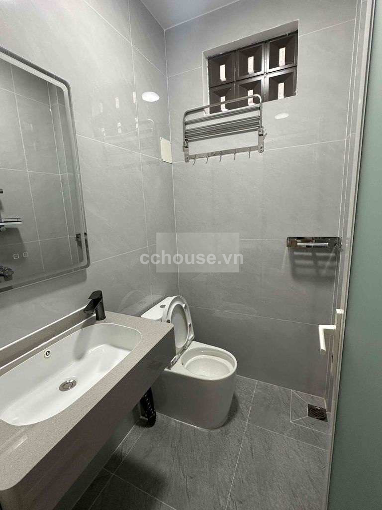 Cho thuê nhà MT Bình Thới, P.Bình Thới. DT 3.8x12m, 5 tầng