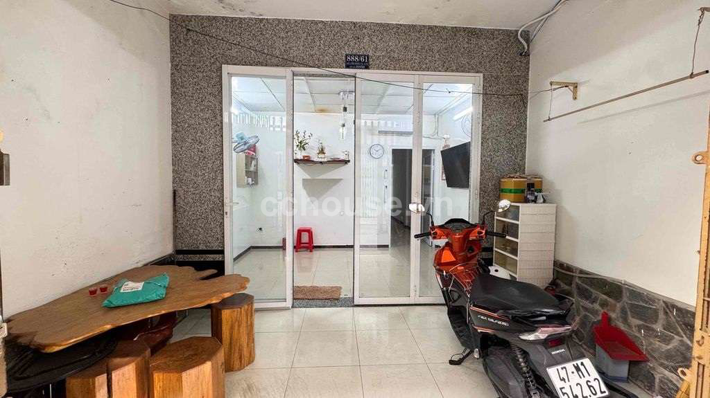 Bán nhà hẻm xe Hơi Lạc Long Quân phường 8 quận Tân Bình