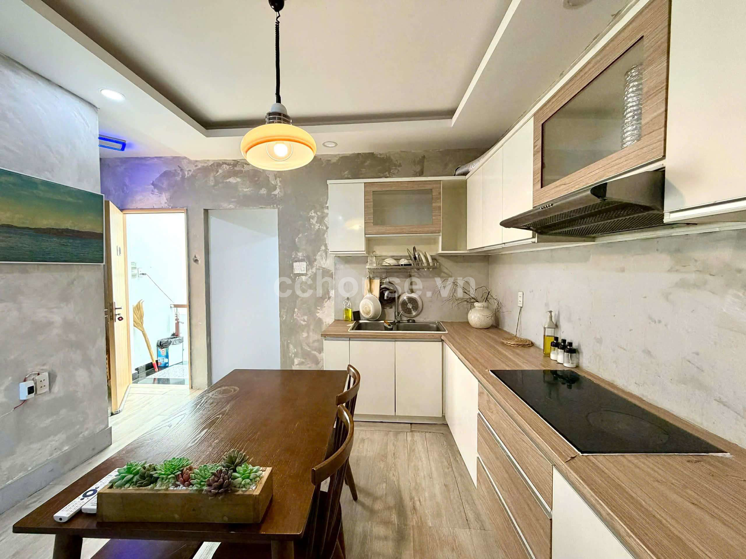 Bán nhà căn góc HXH Phùng Văn Cung, P.Cầu Kiệu. DT 5x9m, 5 tầng