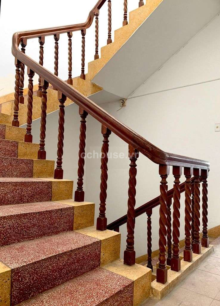 Cho thuê nhà MT Mai Thị Lựu, P.Tân Định. DT 4x24m, 5 tầng