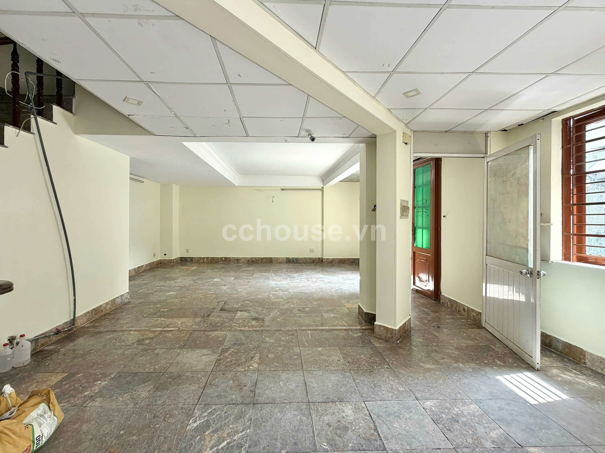 Bán nhà góc 2MT Phan Văn Sửu, P.Tân Bình. DT 6.5x11m, 5 tầng