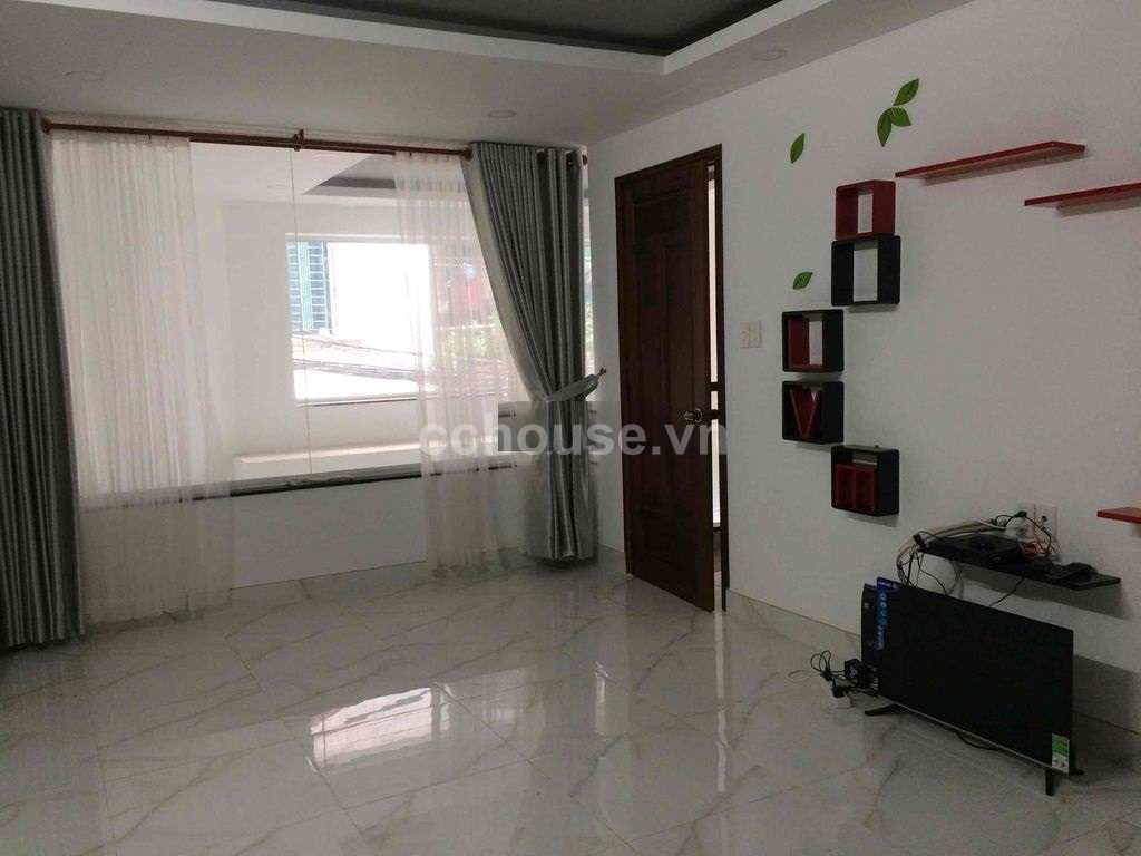 Cho thuê nhà HXH Tô Hiến Thành, P.Hòa Hưng. DT 7x10m, 4 tầng