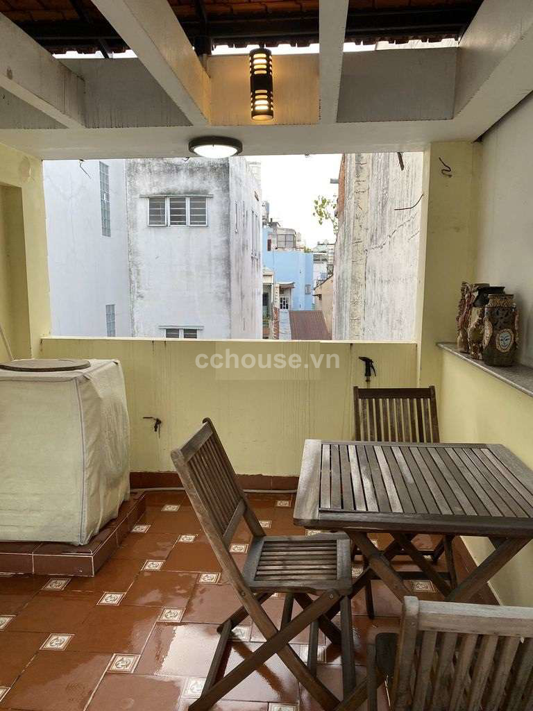 Bán nhà Pasteur, P.Xuân Hòa. DT 9x3.9m, 3 tầng