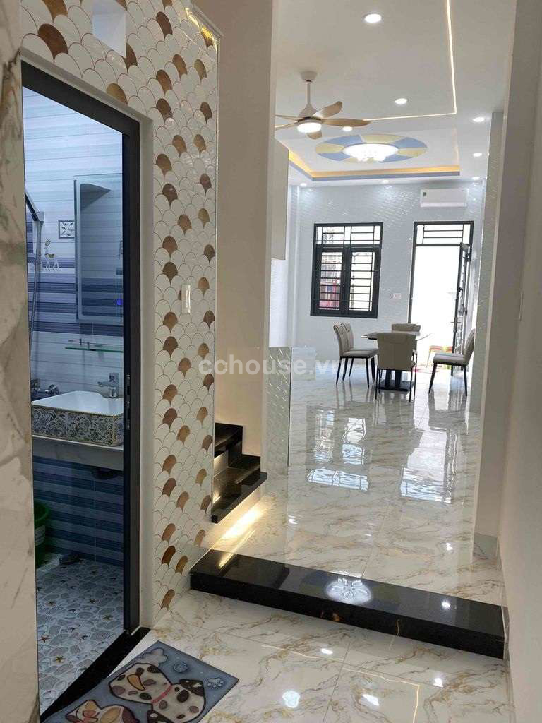Bán nhà MT Diên Hồng, P.Gia Định. DT 3.8x19m, 4 tầng ST
