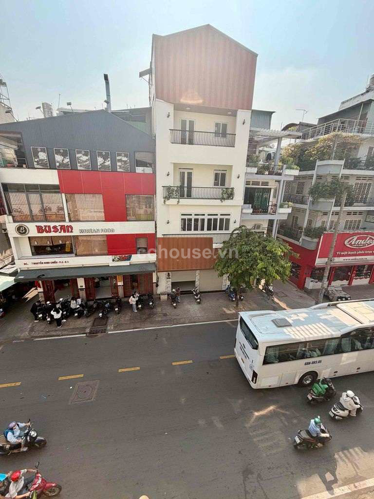 Bán nhà MTKD Nguyễn Đình Chiểu, P.Bàn Cờ. DT 3x8m, 4 tầng ST