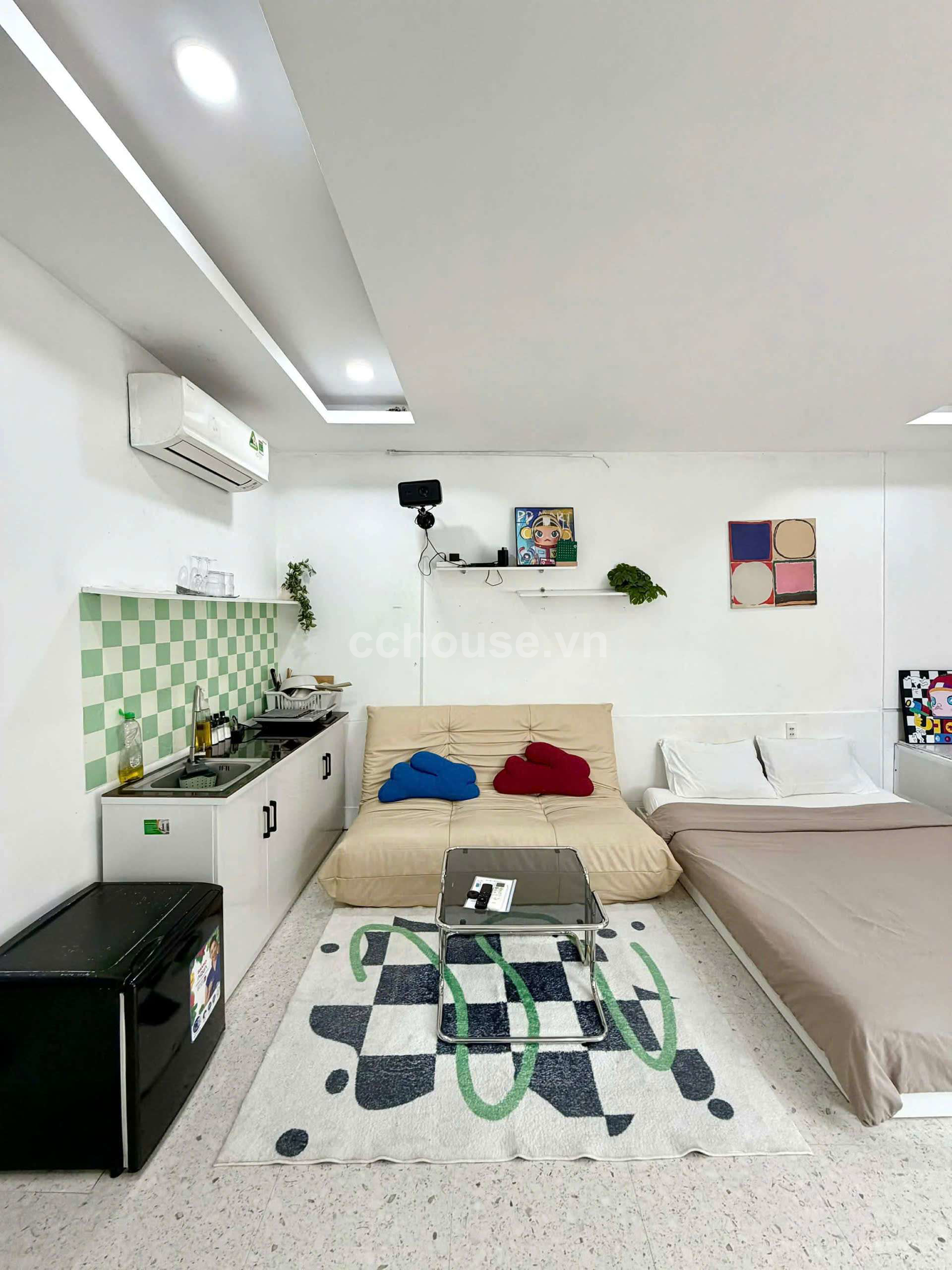 Bán nhà căn góc HXH Phùng Văn Cung, P.Cầu Kiệu. DT 5x9m, 5 tầng
