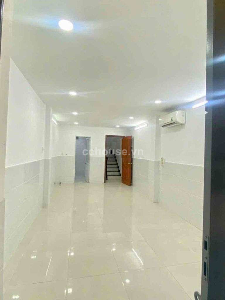 Nhà HXT Nguyễn Đình Chiểu, P.Bàn Cờ. DT 3.4x12.5m, 4 tầng ST