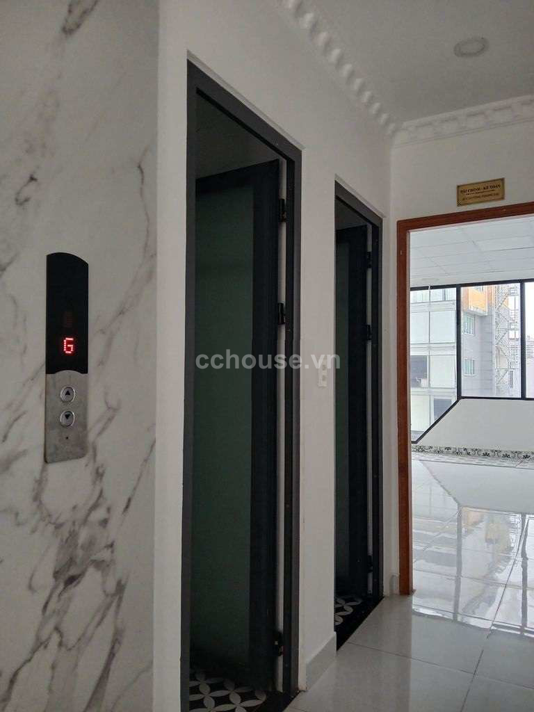 Cho thuê tòa nhà MT Nguyễn Văn Trỗi, P.Phú Nhuận. DT 5.5x12m, 8 tầng