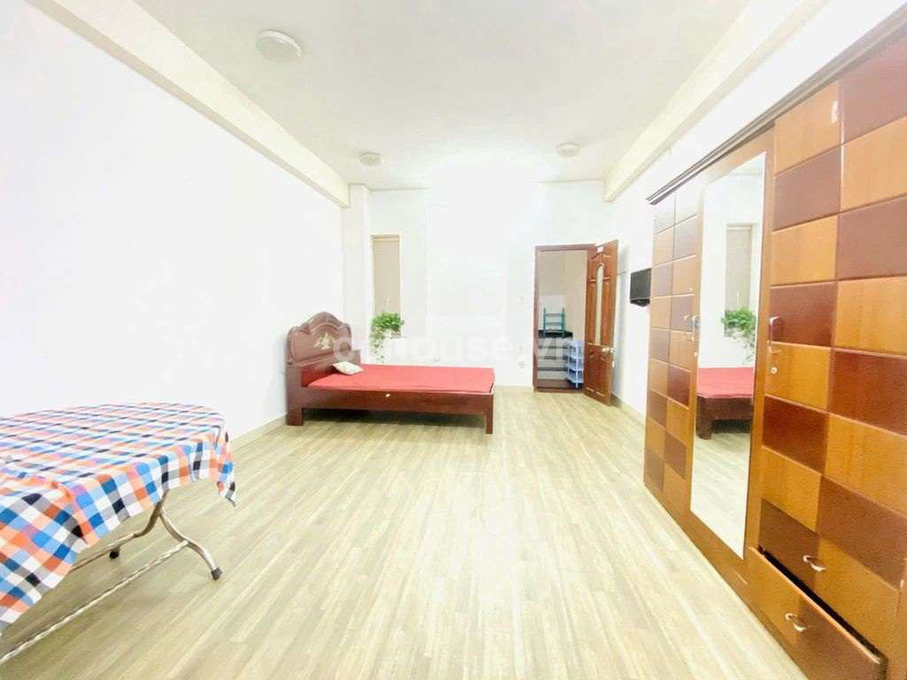 Bán nhà HXH Hồ Văn Huê, P.Đức Nhuận. DT 4x17m, 4 tầng ST