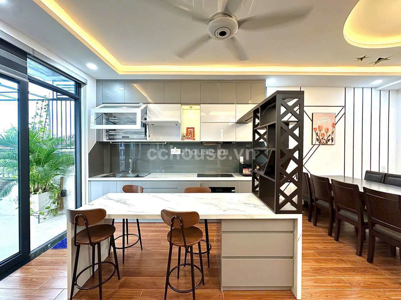 Bán Tòa nhà 7 tầng Thang máy hẻm xe Tải Lý Thường Kiệt phường 14 quận 10