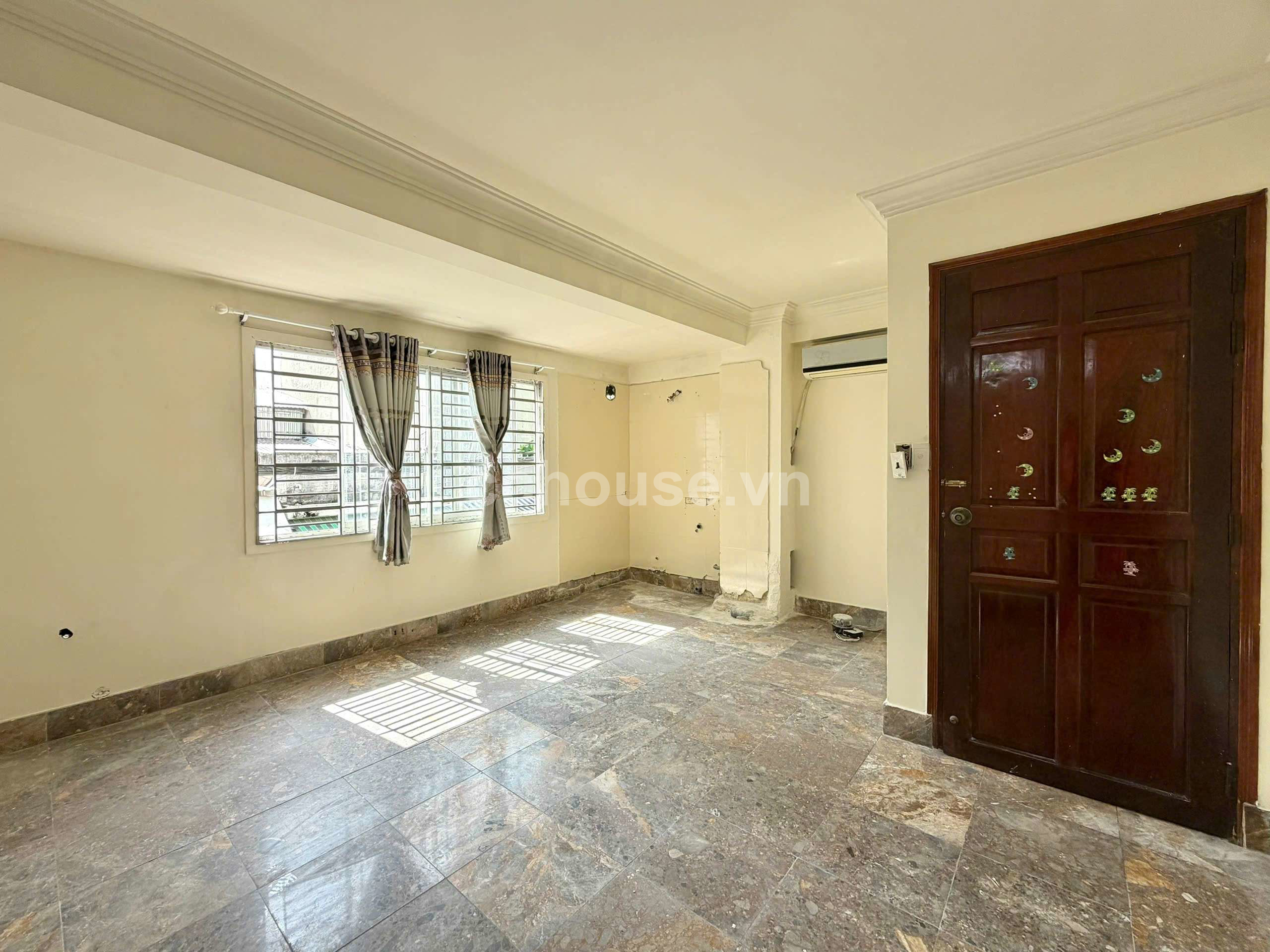 Bán nhà góc 2MT Phan Văn Sửu, P.Tân Bình. DT 6.5x11m, 5 tầng