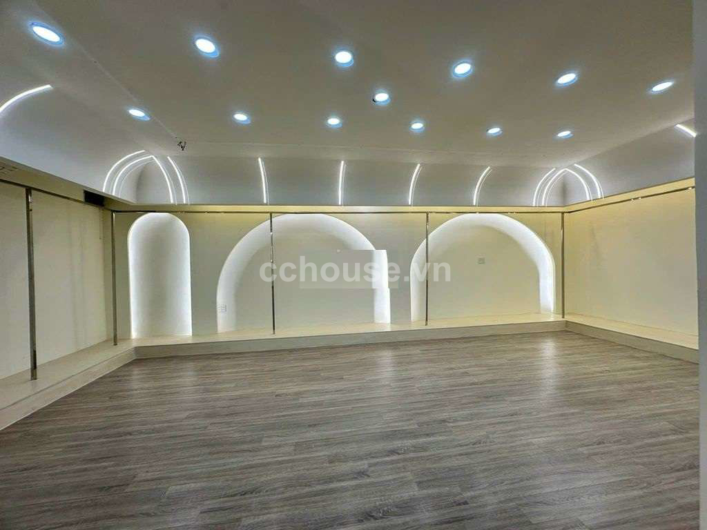Cho thuê nhà MT Hồ Văn Huê, P.Đức Nhuận. DT 10x10m, 4 tầng