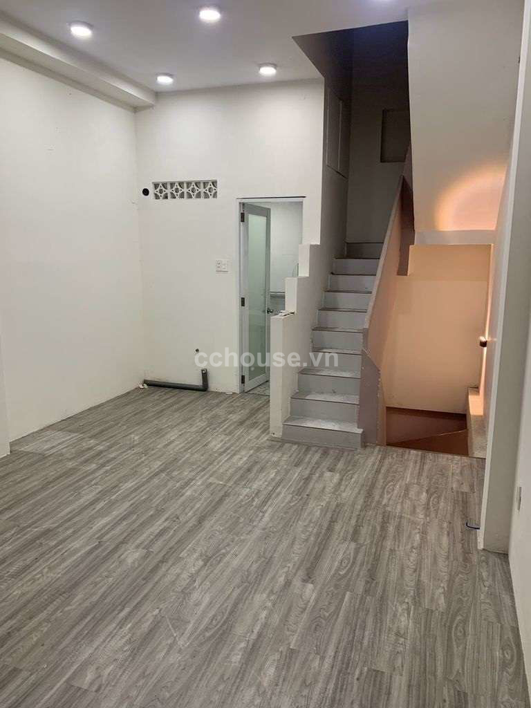 Cho thuê nhà MT Phạm Phú Thứ, P.Bảy Hiền. DT 4x8m, 4 tầng