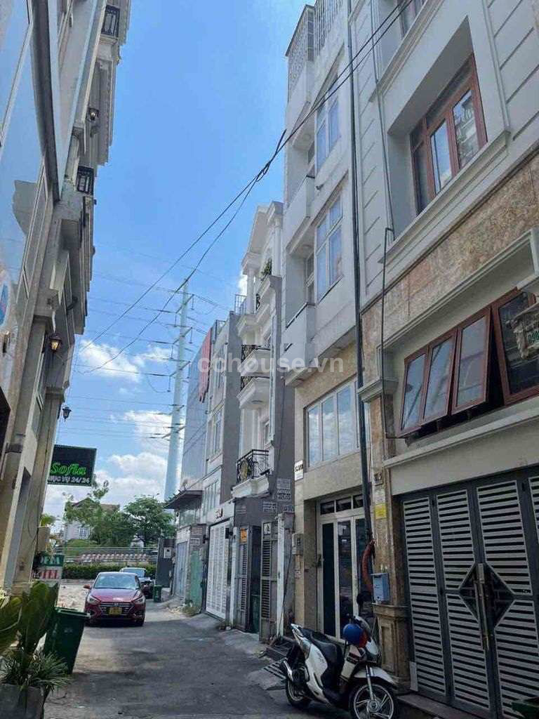 Bán nhà HXH Phạm Văn Đồng, P.Bình Lợi Trung. DT 4x17m, 5 tầng ST