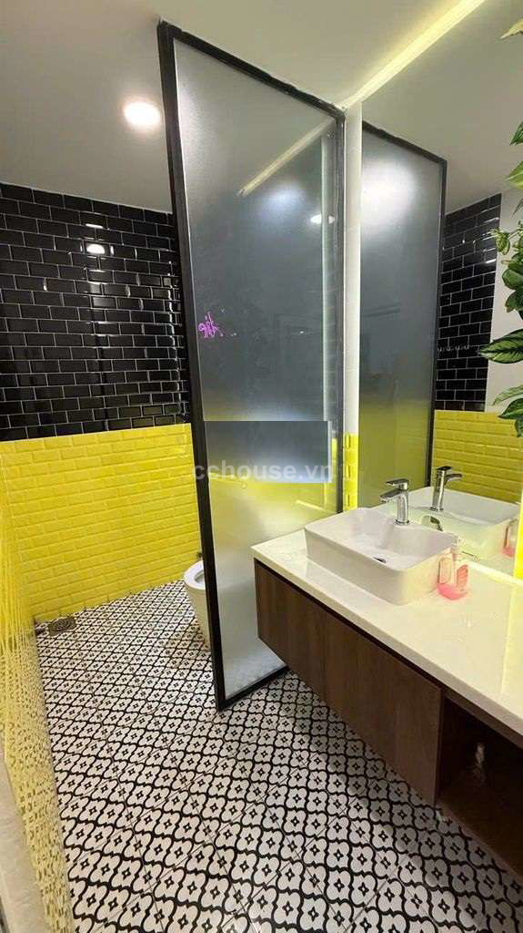 Bán nhà HXH Phạm Văn Chiêu, P.Thông Tây Hội. DT 4.4x22.8m, 4 tầng