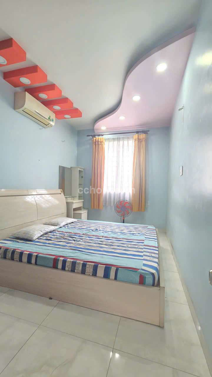 Bán nhà hẻm 175 Lê Hồng Phong, P.Chợ Quán. DT 3x17m, 5 tầng