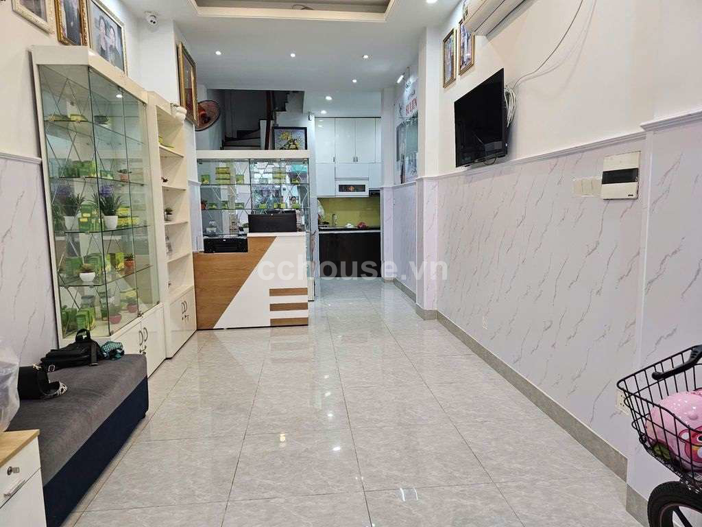 Bán nhà MTKD Ngô Quyền, P.Diên Hồng. DT 3.3x12m, 4 tầng