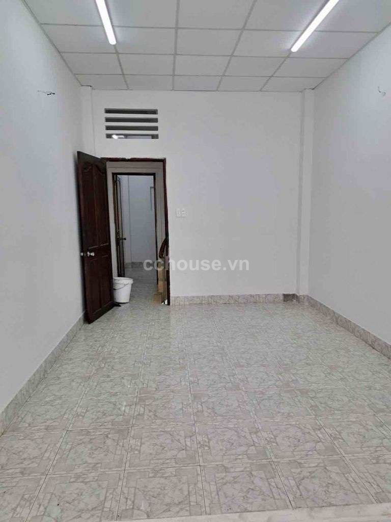 Cho thuê nhà MT Tân Phước, P.Diên Hồng. DT 3.5x10m, 4 tầng