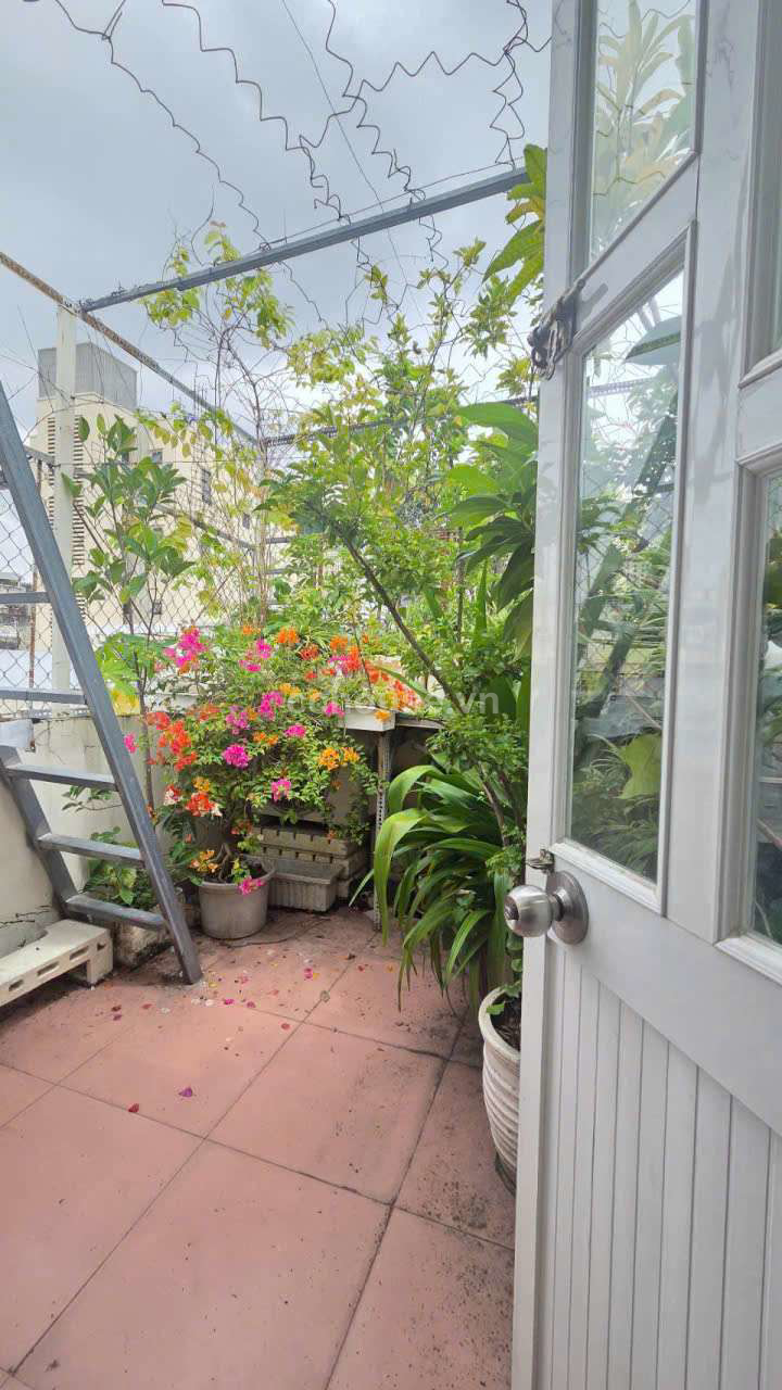 Bán nhà hẻm 175 Lê Hồng Phong, P.Chợ Quán. DT 3x17m, 5 tầng