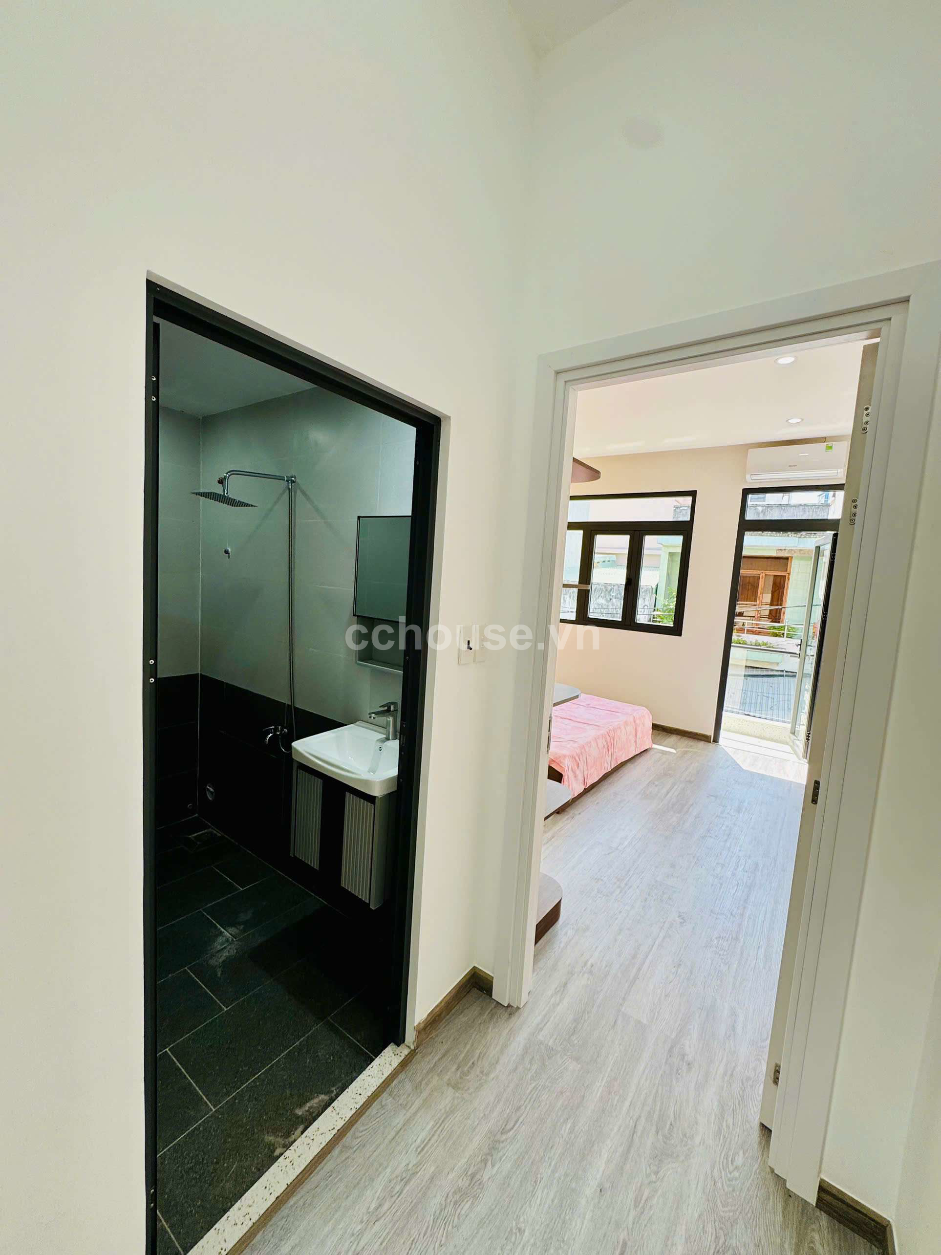 Bán nhà sát MT Âu Cơ, P.Tân Bình. DT 4x15m, 3 tầng ST