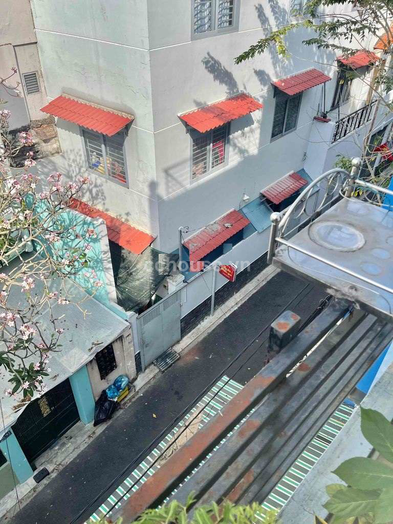 Bán nhà hẻm 405 Trường Chinh, P.Tân Bình. DT 5x15m, 3 tầng ST