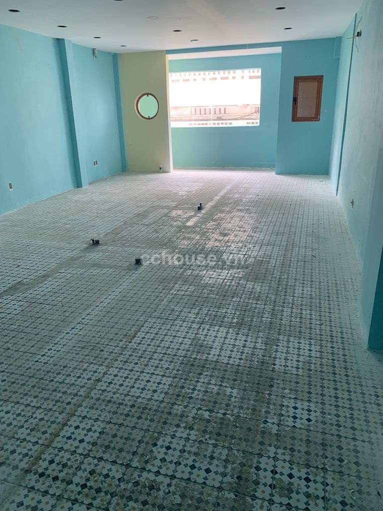 Cho thuê NCMT Nguyễn Thành Ý, P.Tân Định. DT 4x10m, 2 tầng