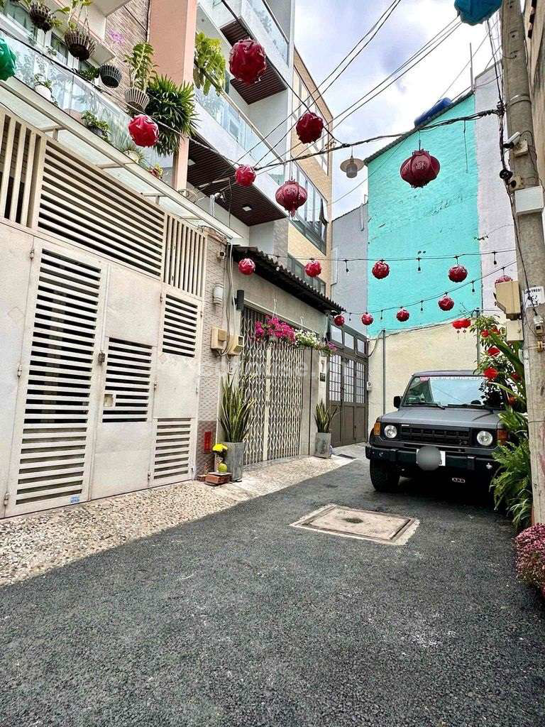 Bán nhà HXH Nguyễn Văn Công, P.Hạnh Thông. DT 4x16m, 5 tầng