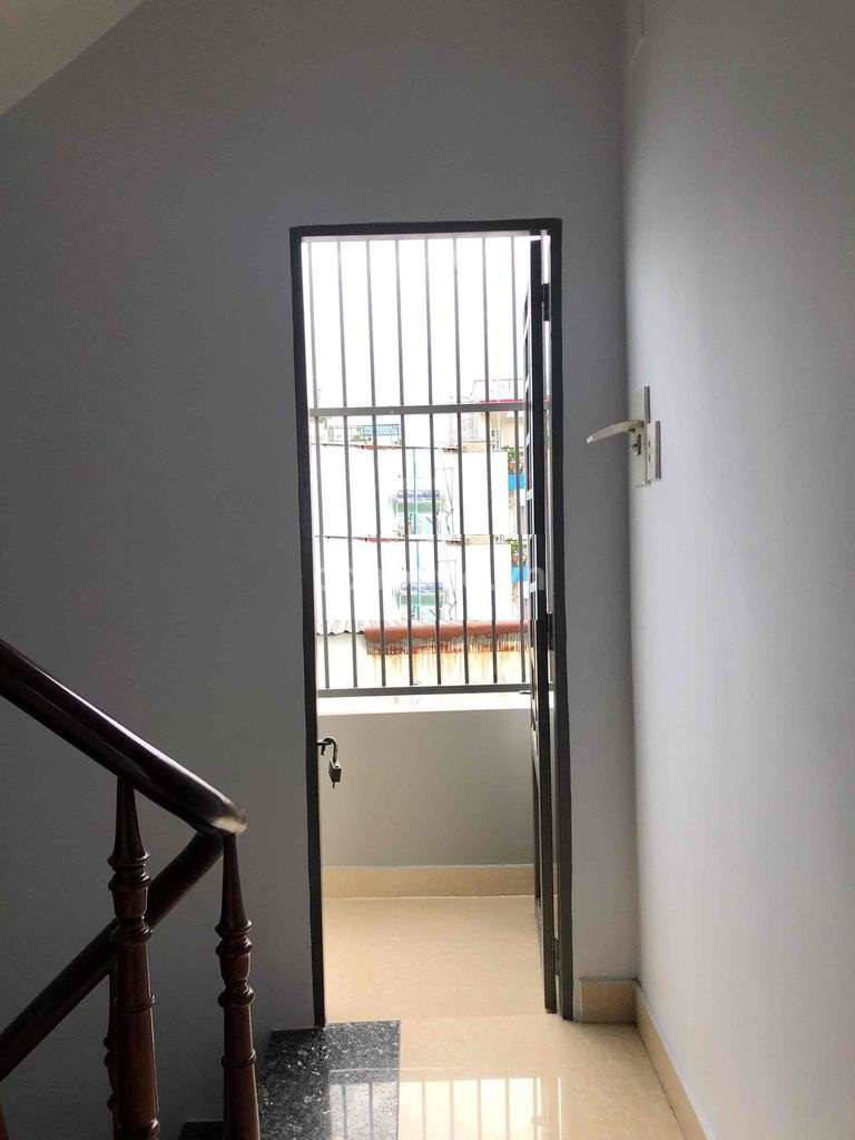 Bán nhà hẻm 282A Nguyễn Tri Phương, P.Vườn Lài. DT 3.5x10m, 4 tầng ST