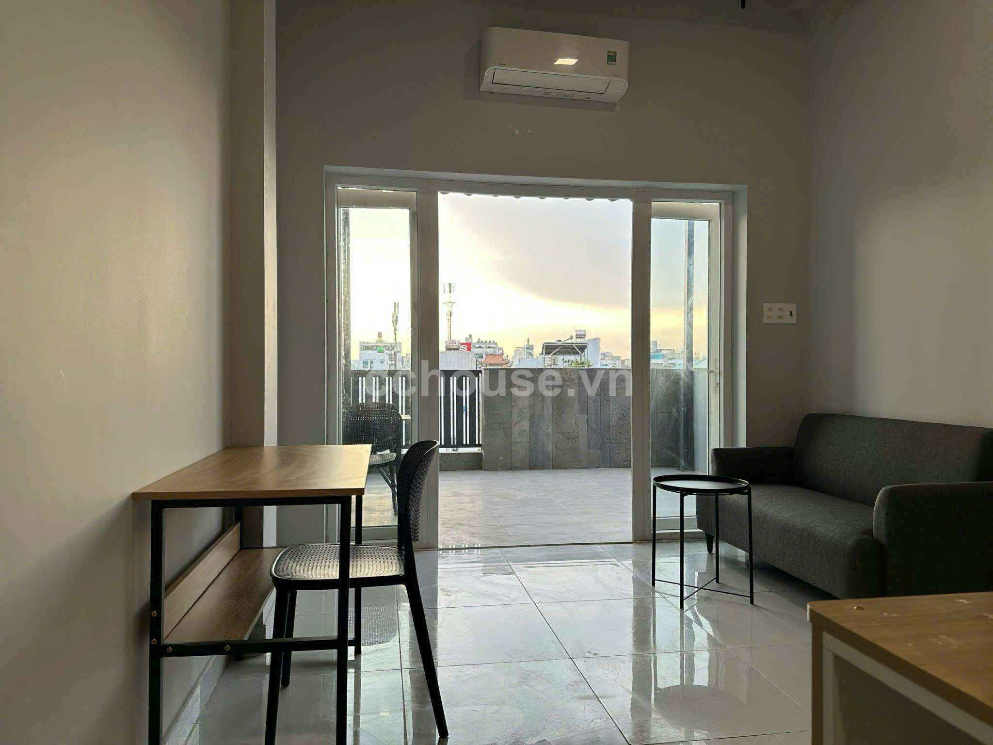 Bán toà nhà CHDV 207/64A Nguyễn Văn Đậu, trung tâm quận Bình Thạnh 