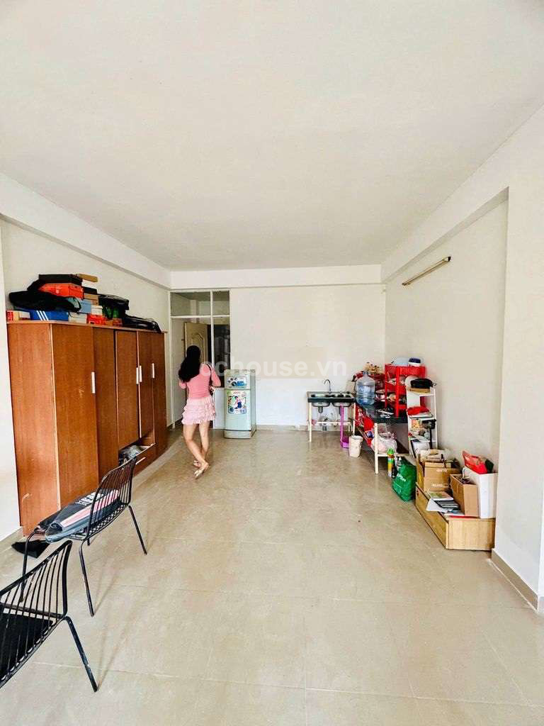 Tòa nhà MT Mai Xuân Thưởng, P.Bình Lợi Trung. DT 4.3x32m, hầm 5 tầng