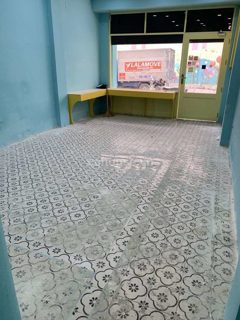 Cho thuê NCMT Nguyễn Thành Ý, P.Tân Định. DT 4x10m, 2 tầng