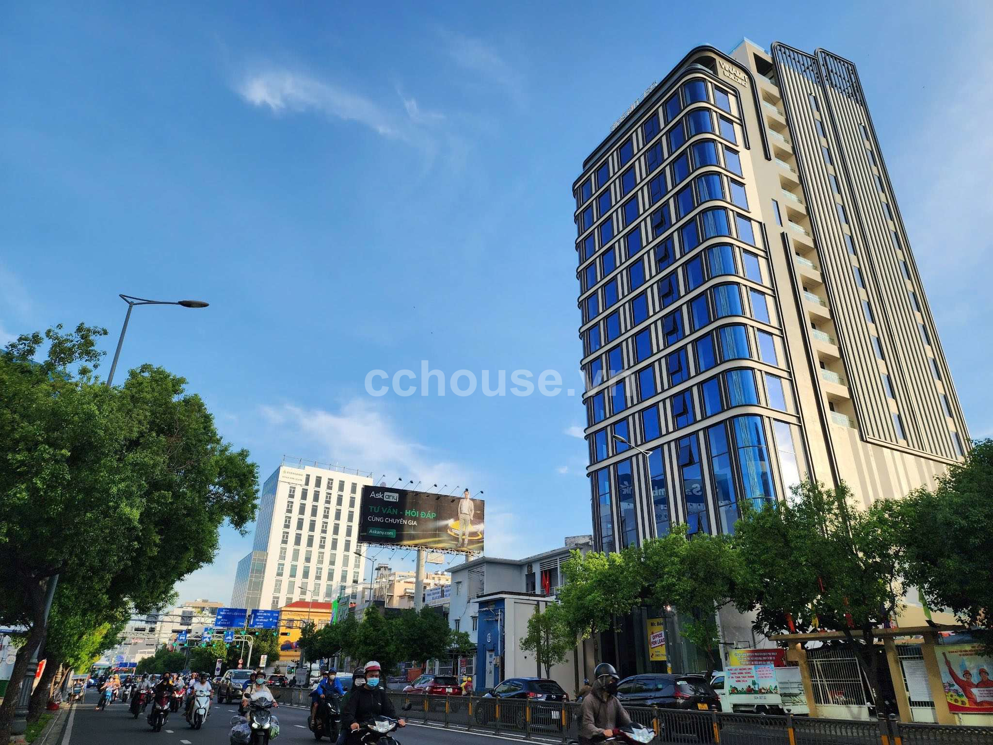 Tòa nhà 22A Nguyễn Văn Trỗi, Phường Cầu Kiệu (P.17, Quận Phú Nhuận), TP.HCM.