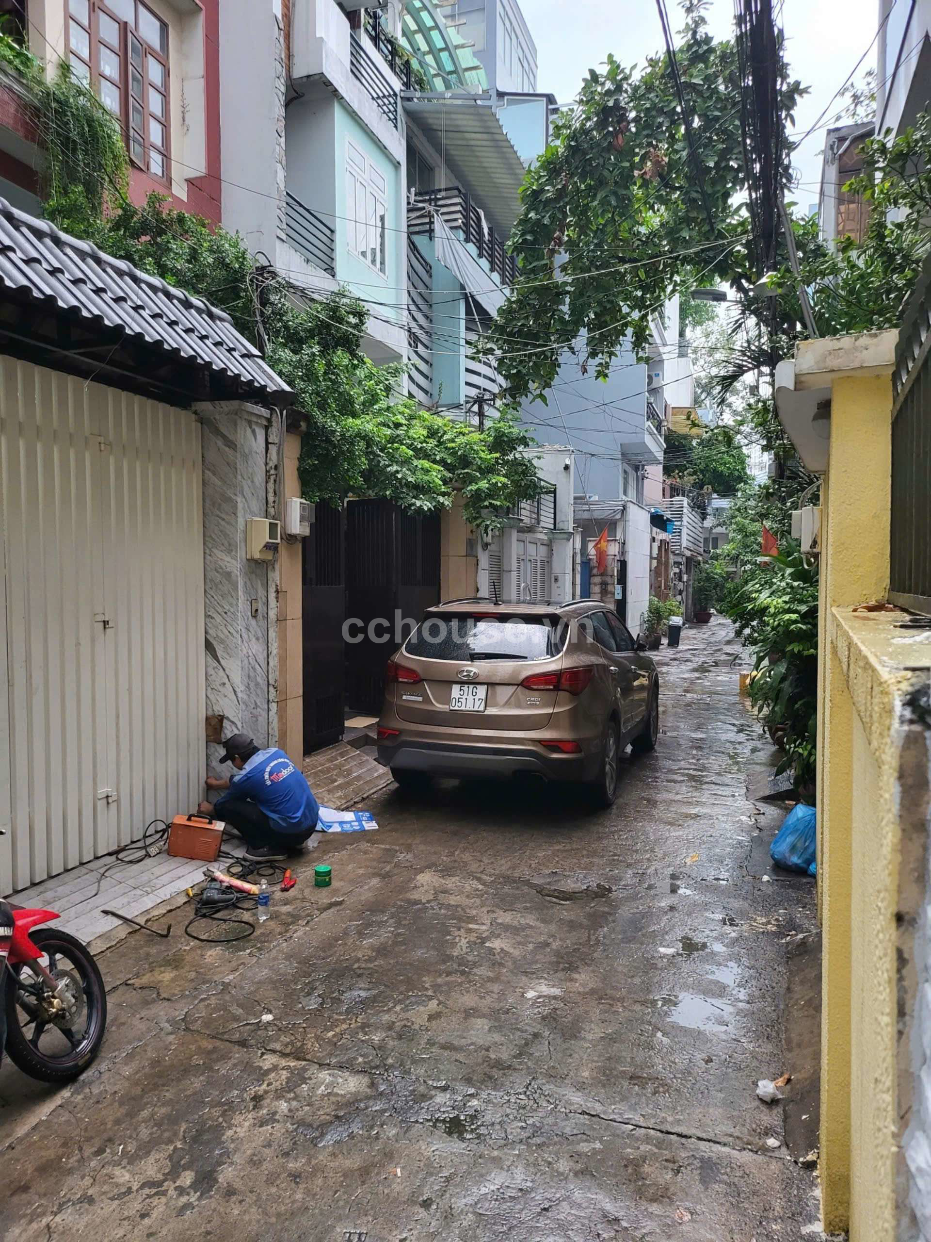 Bán nhà 3 lầu hẻm xe hơi Lý Thường Kiệt Quận 10 70m2