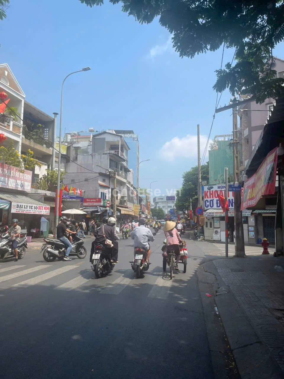 NHÀ MẶT TIỀN PHẠM VĂN HAI Q. TÂN BÌNH - DT 112,59M² - 3 LẦU - HĐT 45 TR/THÁNG - GIẢM VỀ 23 TỶ