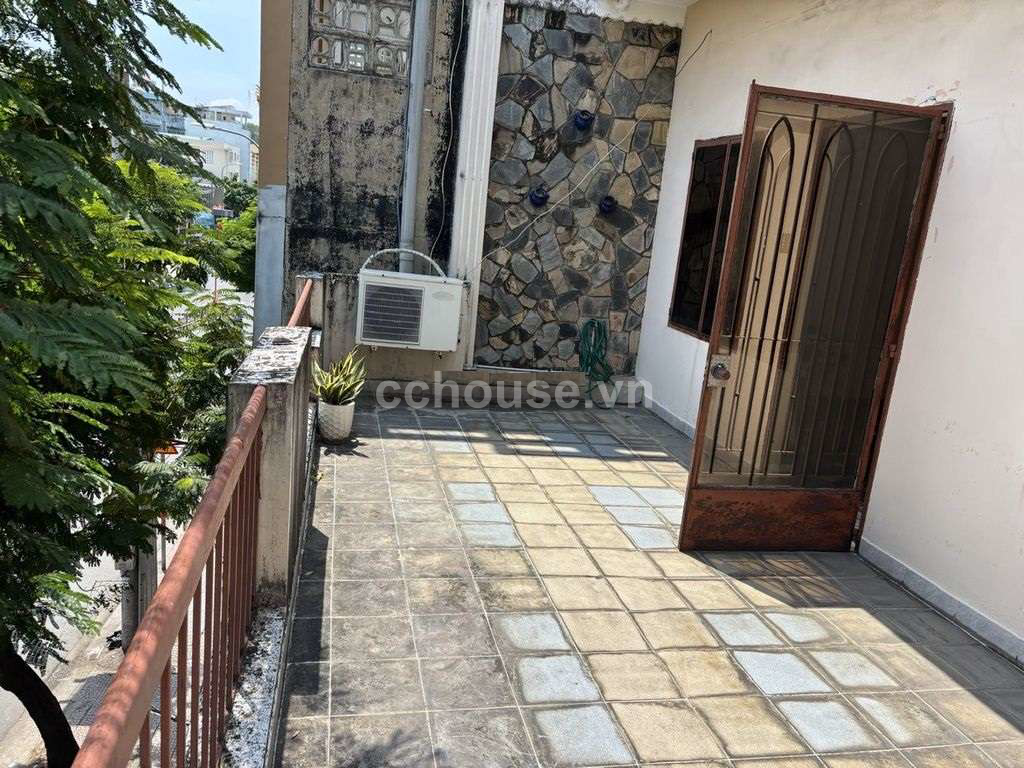 Bán nhà 2MT Xô Viết Nghệ Tĩnh, P.Gia Định. DT 50m2, 3 tầng
