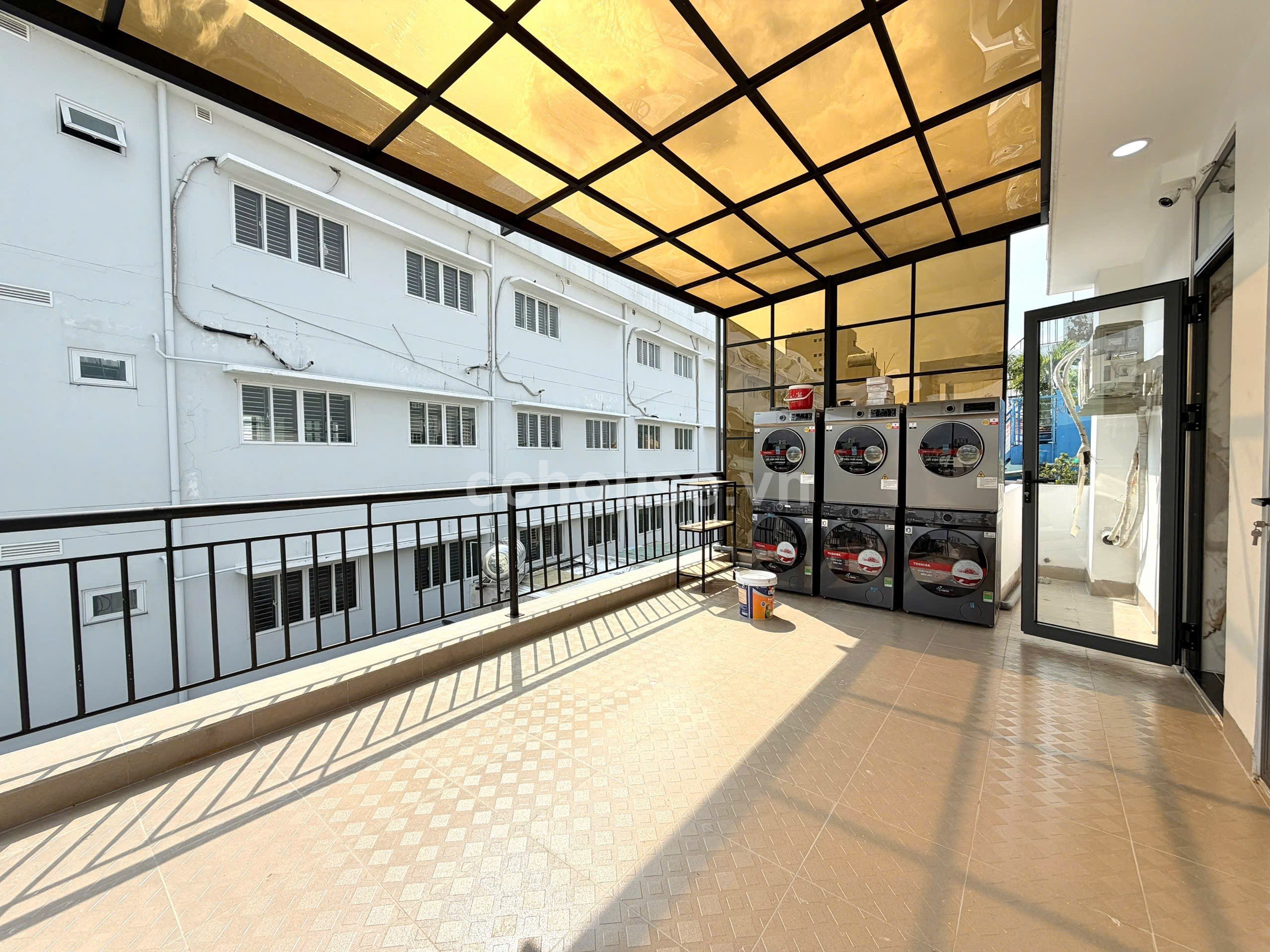 Bán tòa nhà CHDV Quận 3 Hầm 6 Tầng doanh thu 130 triệu /1 tháng