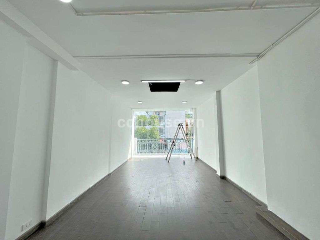 Cho thuê NCMT Hoàng Hoa Thám. P.Gia Định. DT 4.7x20m NH, 3 tầng