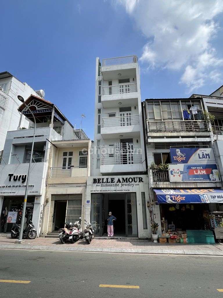 Cho-thue-nha-MT-Huynh-Van-Banh-PPhu-Nhuan-DT-43x12m-5-tang-id10183