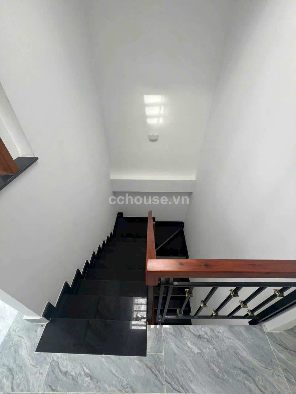 Cho thuê nhà MT 59A Đường 3/2, Quận 10 Nhà Trống Giao Ngay