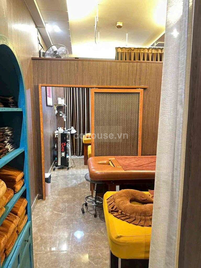 Bán nhà HXH 491 Nguyễn Đình Chiểu, P.Bàn Cờ. DT 3.2x11m, 5 tầng
