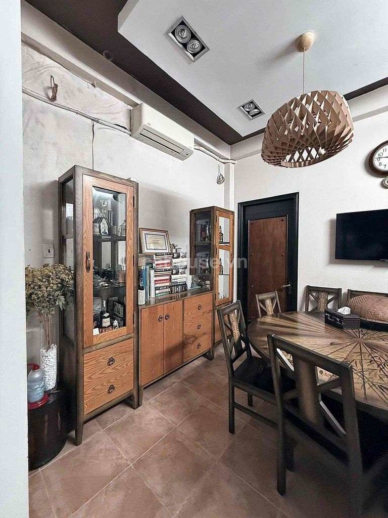 Bán nhà hẻm Nguyễn Thị Minh Khai, P.Xuân Hòa. DT 3.5x14m, 4 tầng