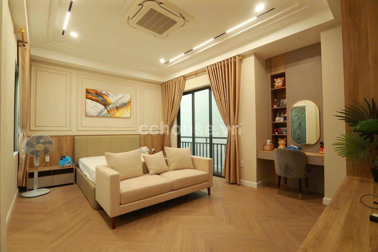 BÁN BIỆT THỰ HẺM 2 XE HƠI TRÁNH NHAU 101/ NGUYỄN CHÍ THANH - P. 9 - Q. 5 - TPHCM
