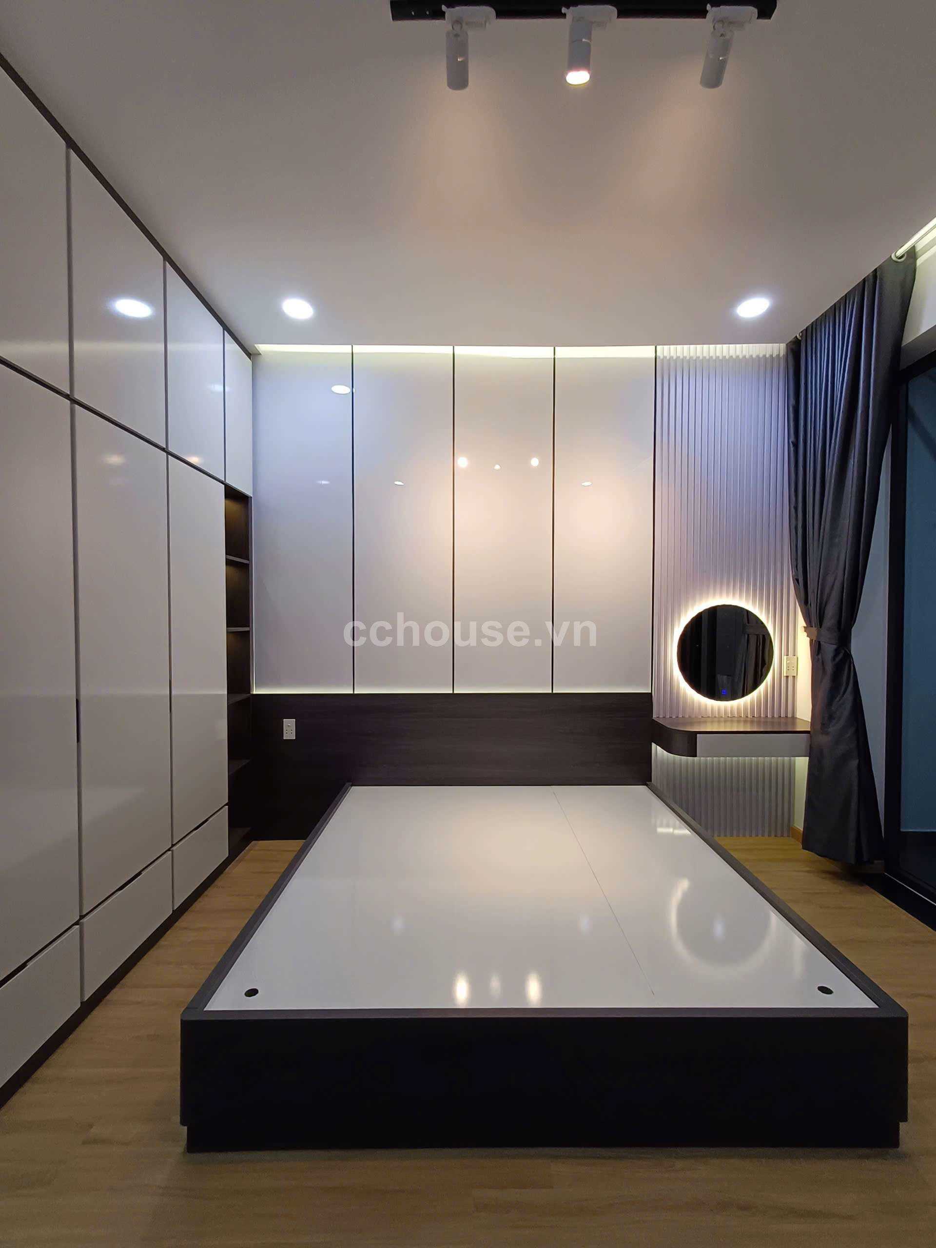BÁN NHÀ HXH 113G LẠC LONG QUÂN_DT  4×13,4m_3 TẦNG_GIÁ 8 TỶ 600 TRIỆU