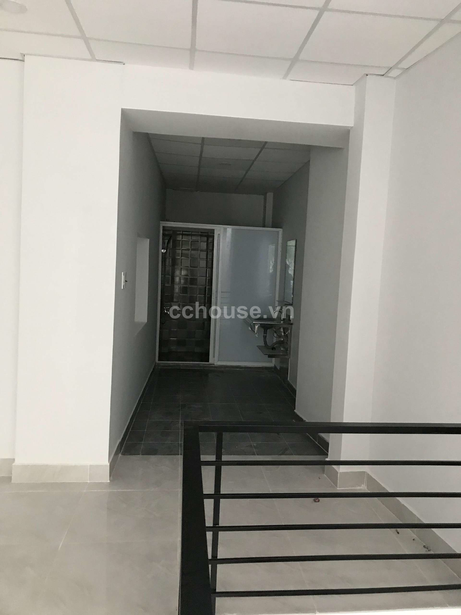 Siêu Phẩm MT Gần Ngã Tư Đường 3/2 Sư Vạn Hạnh Nối Dài Diện tích 4m x 15m 2 tầng