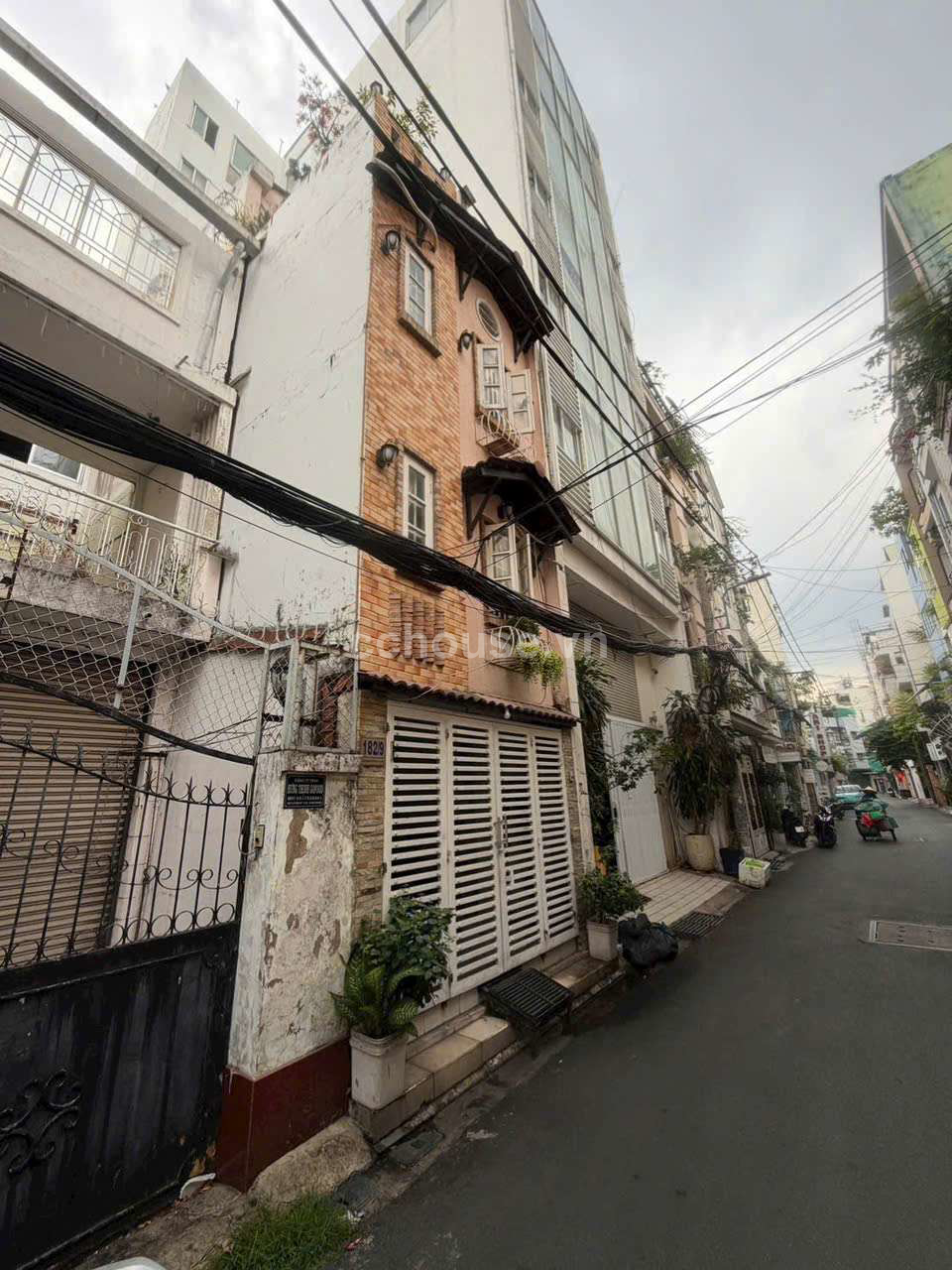 Bán nhà hẻm ô tô Lê Văn Sỹ Diện tích 35m2