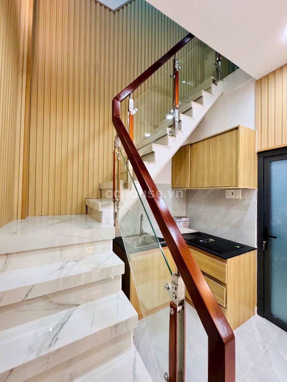 GIÁ CHỈ 8.4 TỶ - MT TRẦN PHÚ, Q.5 - DT 4m x 11m
