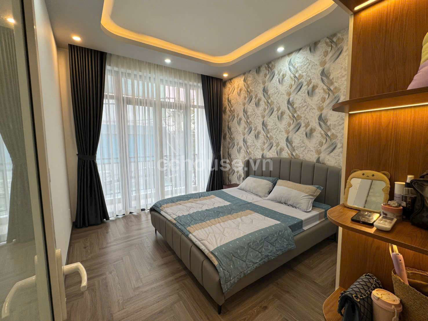 Nhà Mới Vào Ở Ngay Lê Hồng Phong P.10 . Q10 